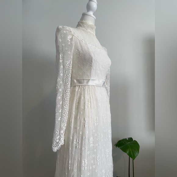 Vintage 60s/70s Prairie/Cottagecore/Boho High Neck Wedding/Formal Maxi Dress - Picture 4 of 9